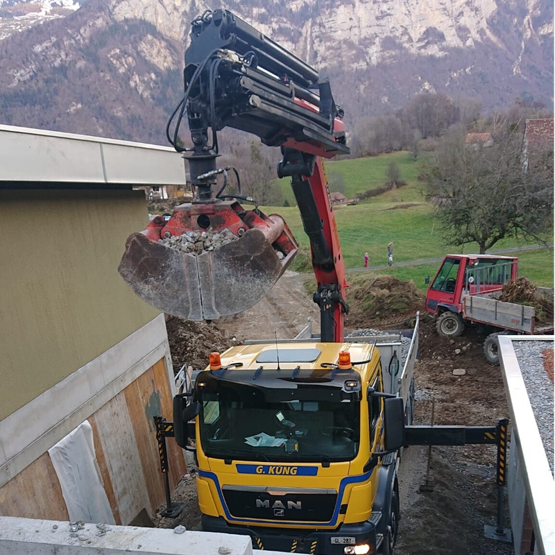 Kranwagen der R. Zindel Transporte AG
